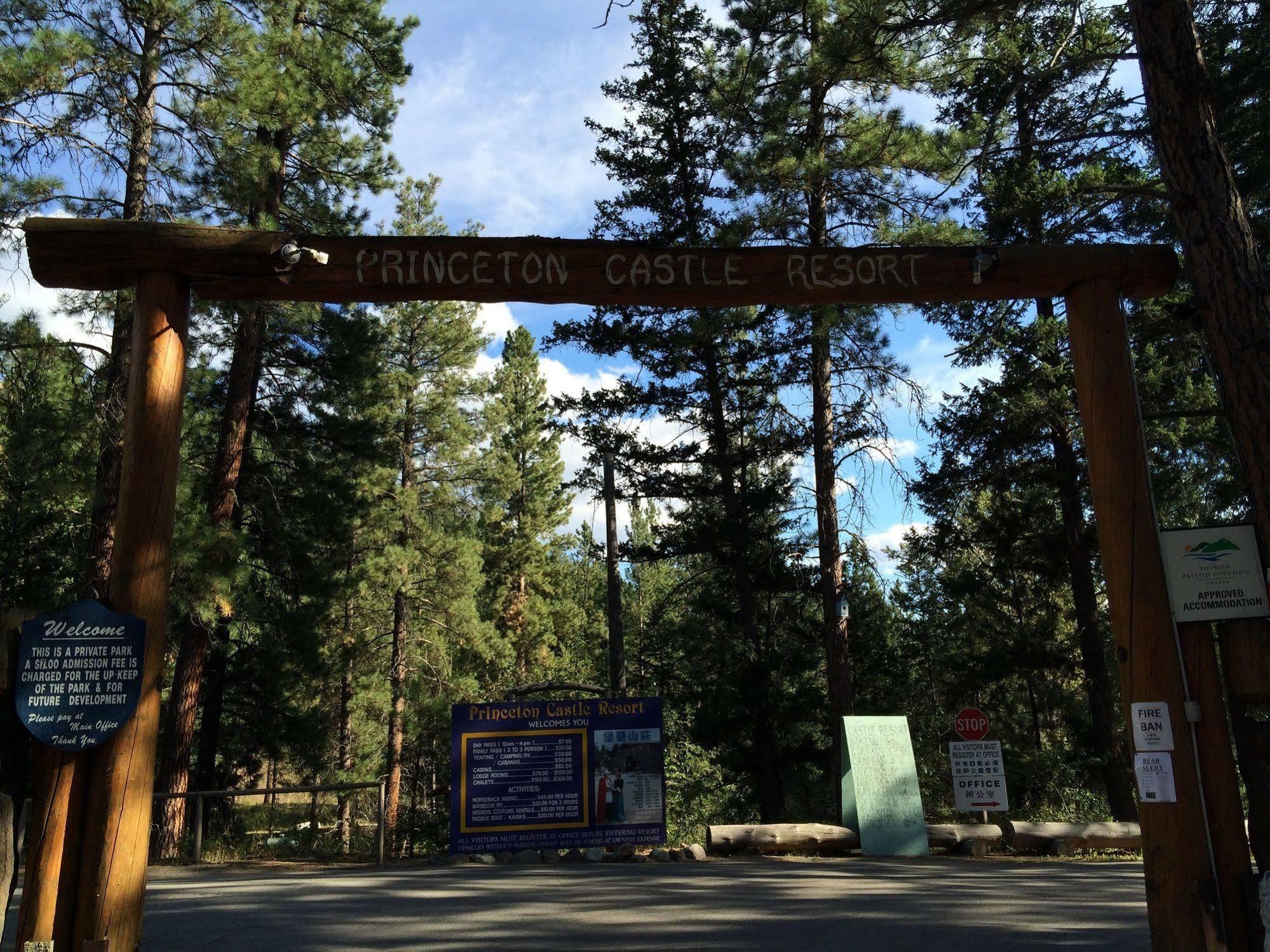 Rainbow Lake Castle Resort Princeton Dış mekan fotoğraf